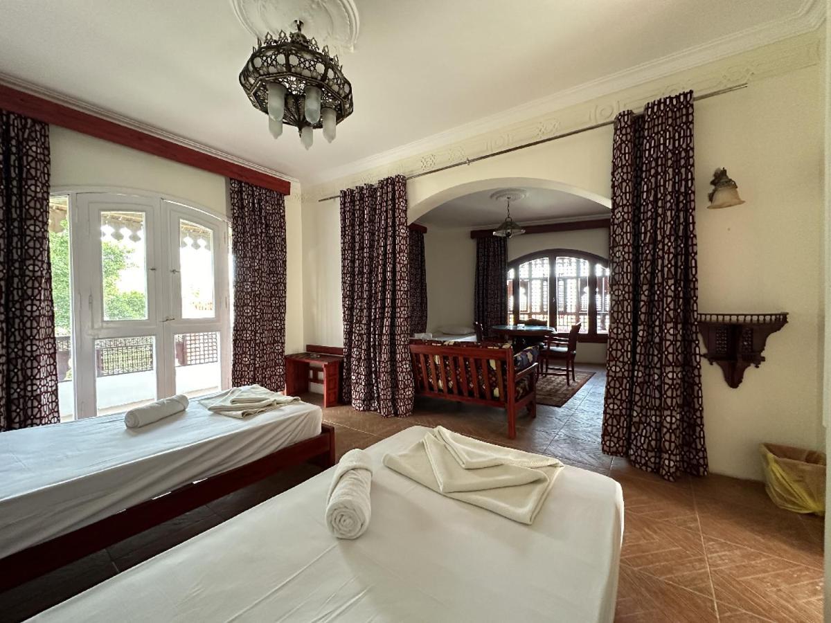 Ali Baba Hotel Dahab Bagian luar foto