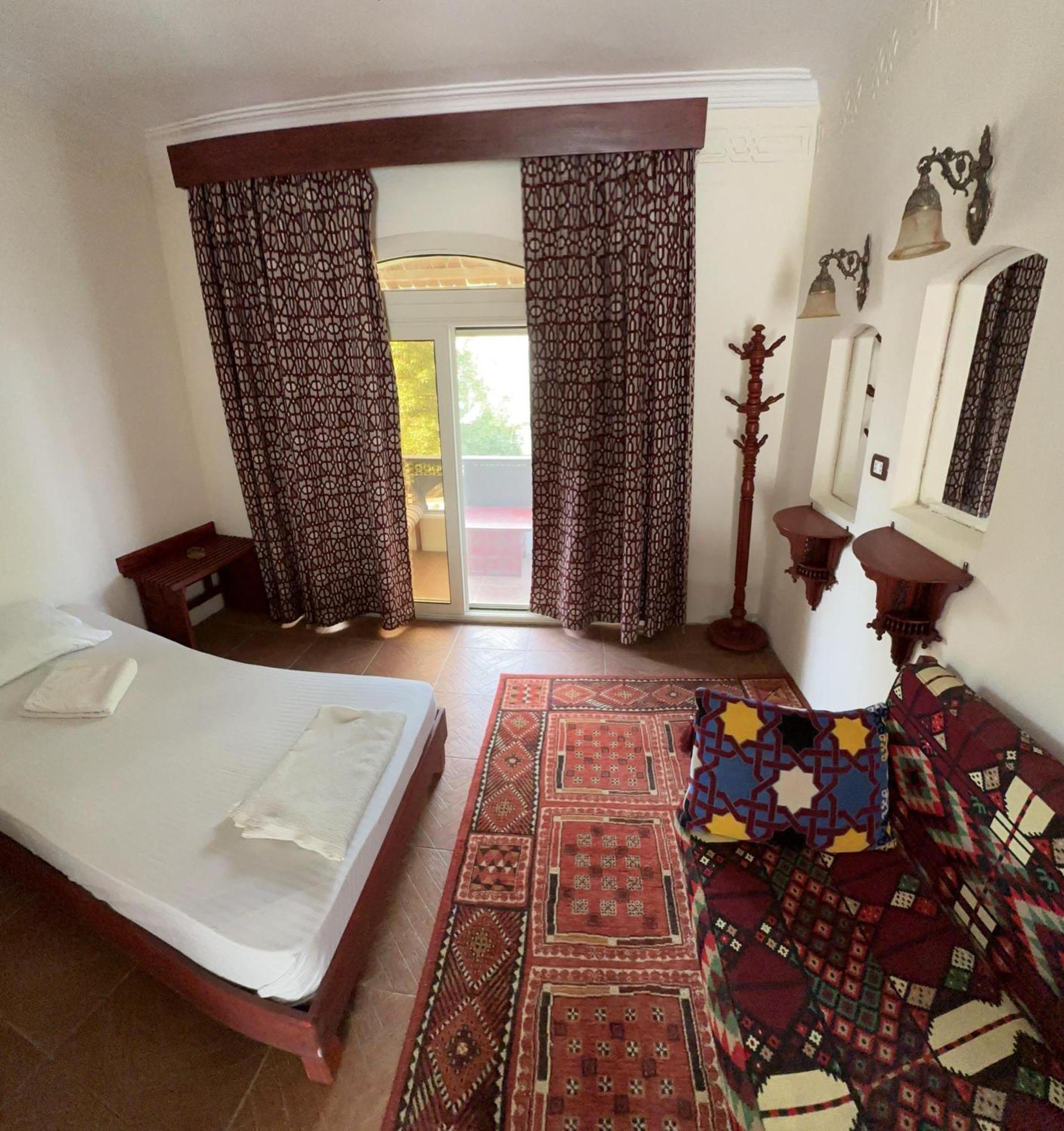 Ali Baba Hotel Dahab Bagian luar foto